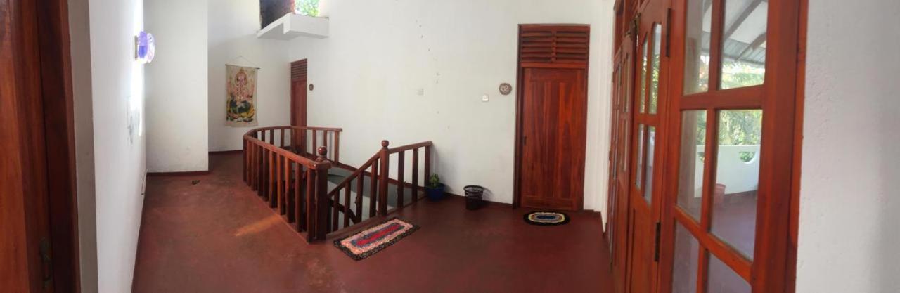 Sunrise Guest House & Restaurant Tangalle Kültér fotó
