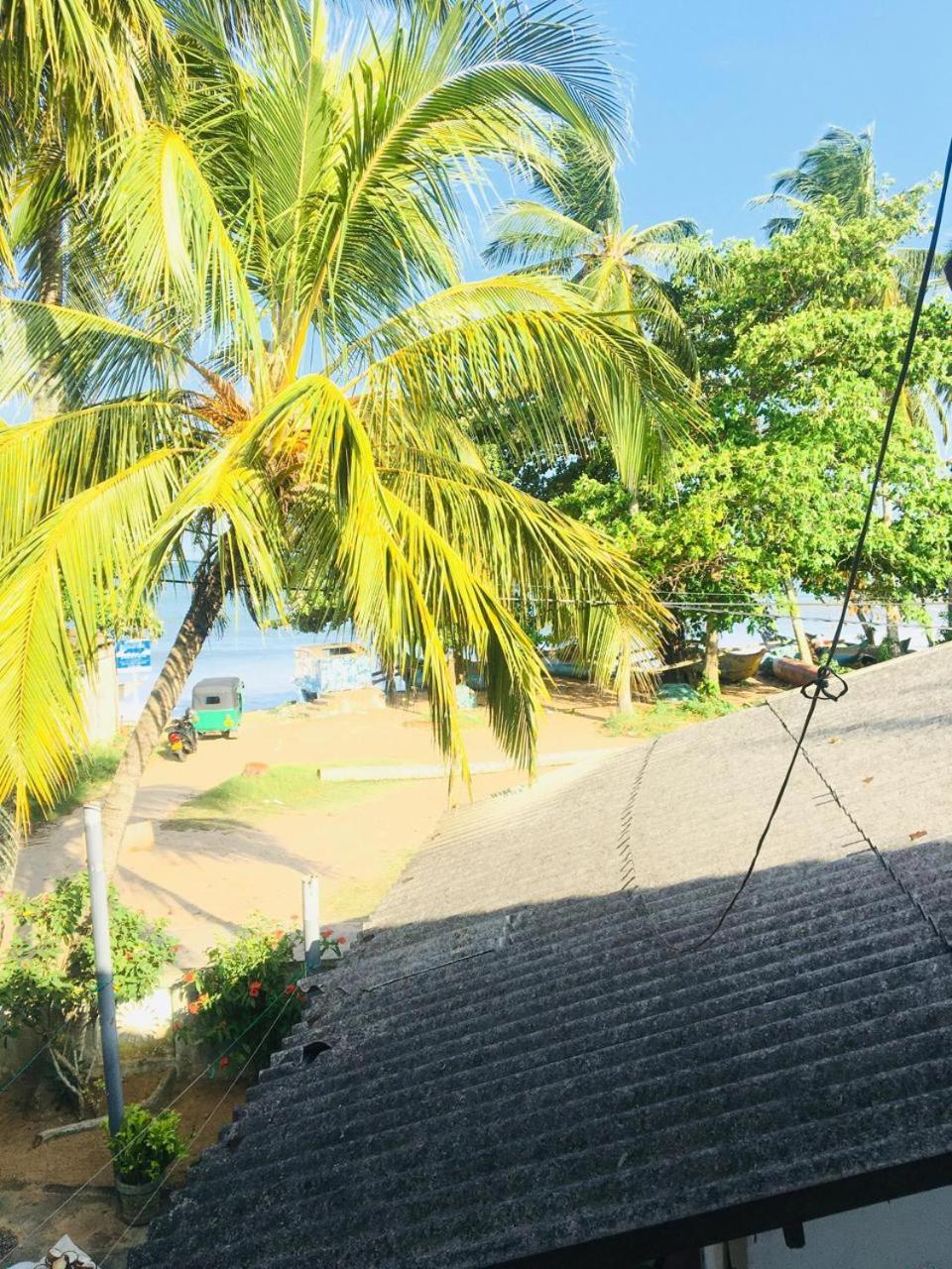 Sunrise Guest House & Restaurant Tangalle Kültér fotó